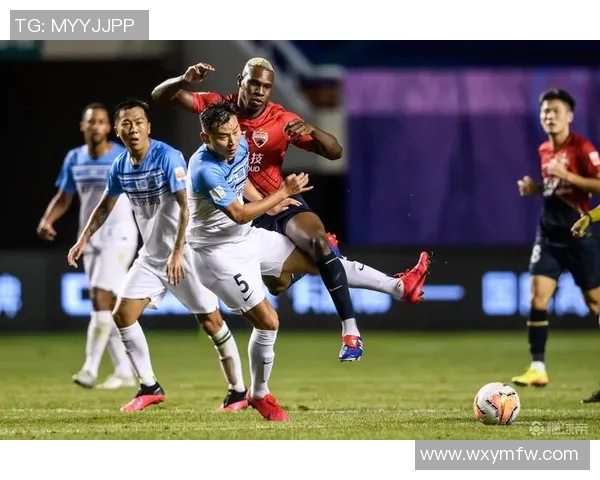 富力与佳兆业的较量谁能在赛场上笑到最后精彩对决引人关注 富力与佳兆业的较量谁能在赛场上笑到最后精彩对决引人关注